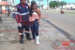 ARIQUEMES: Mulher sofre lesões ao colidir sua motoneta em cachorro na Av. Tancredo Neves