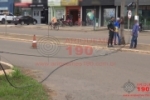 ARIQUEMES: Caminhão carregado com peça rompe rede de telefonia na Tancredo Neves