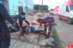 ARIQUEMES: Duas vítimas ficam feridas após colisão contra meio fio no Colonial – Jovem estava desacordado