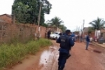 CANDEIAS DO JAMARI: 'Rambinho' é morto com 14 facadas e degolado no meio da rua