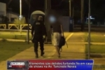 ARIQUEMES: Três elementos são flagrados furtando fios de casa de shows na Av. Tancredo Neves – Vídeo 