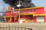 URGENTE: Incêndio consome  empresa Duas Rodas no Setor 09 de Ariquemes