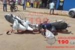 ARIQUEMES: Mulher fica ferida após colisão frontal entre motos no Setor 01